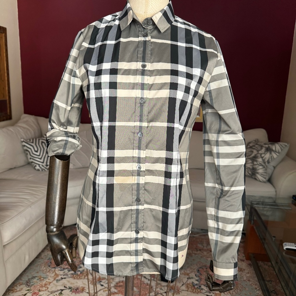 Burberry London Beat check for Women size 8 US 10 UK